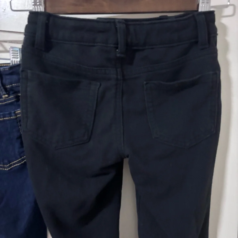 Bundle of 2 Cat & Jack kids jeggings/jeans size 6 and 6/7